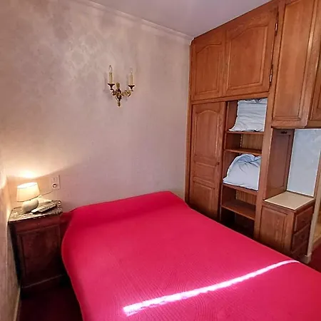 Le Commerce Hotel *